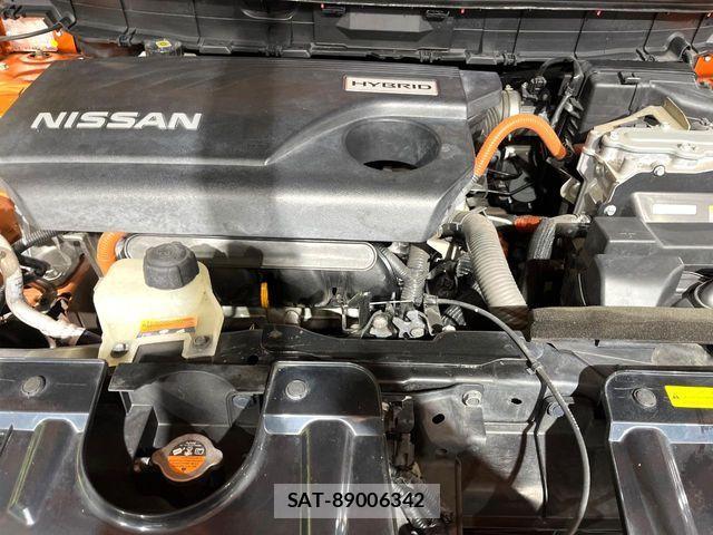 Nissan X-TRAIL HYBRID 2017-05 8883132-17