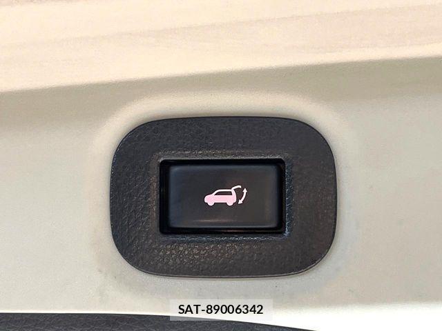 Nissan X-TRAIL HYBRID 2017-05 8883132-6