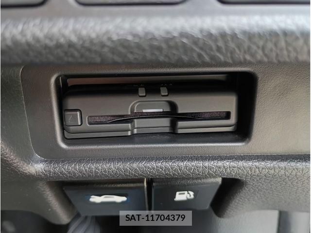 Nissan X-TRAIL HYBRID 2019-07 8883126-9