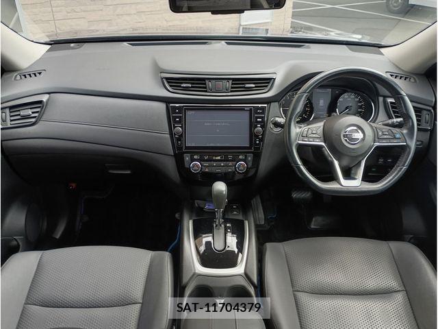 Nissan X-TRAIL HYBRID 2019-07 8883126-2