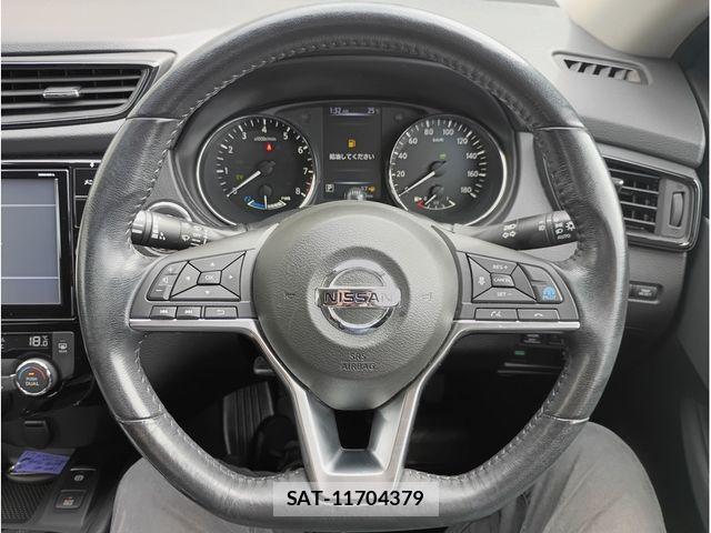 Nissan X-TRAIL HYBRID 2019-07 8883126-4