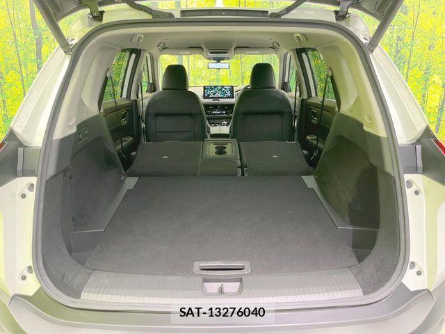 Nissan X-TRAIL HYBRID 2023-11 8883118-9