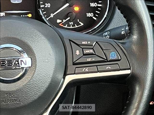 Nissan X-TRAIL HYBRID 2021-07 8883124-13