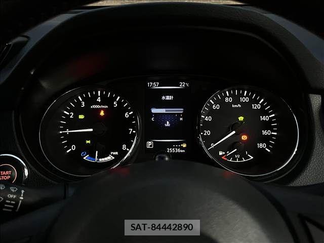 Nissan X-TRAIL HYBRID 2021-07 8883124-15