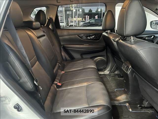 Nissan X-TRAIL HYBRID 2021-07 8883124-26