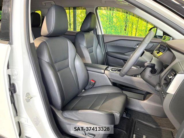 Nissan X-TRAIL HYBRID 2023-08 8883120-7