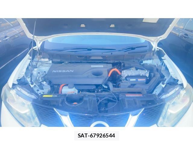 Nissan X-TRAIL HYBRID 2016-05 8884666-11