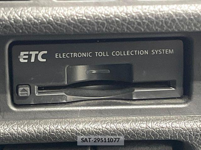 Nissan X-TRAIL HYBRID 2016-01 8884665-6