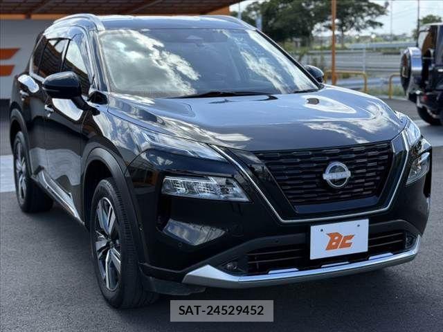 Nissan X-TRAIL HYBRID 2024-04 8884659-9