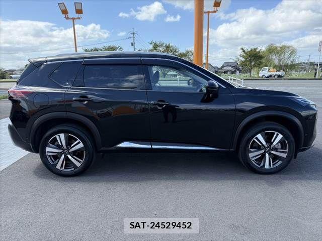 Nissan X-TRAIL HYBRID 2024-04 8884659-11