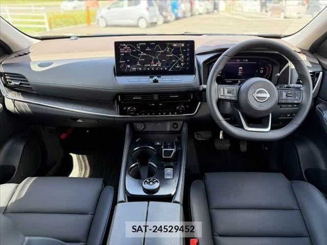 Nissan X-TRAIL HYBRID 2024-04 8884659-1