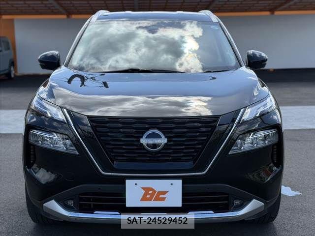 Nissan X-TRAIL HYBRID 2024-04 8884659-8