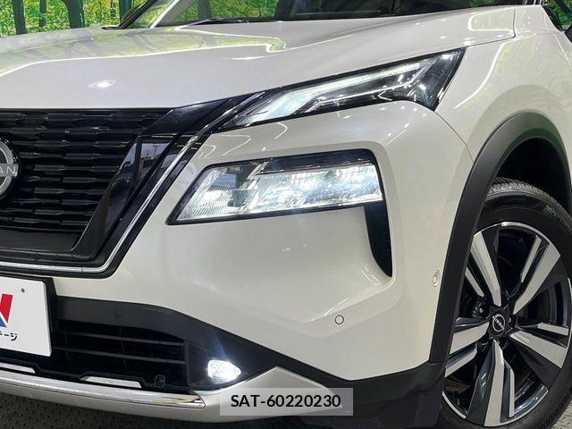 Nissan X-TRAIL HYBRID 2023-01 8884658-12