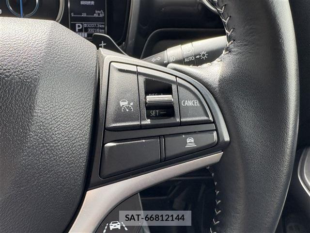 Suzuki X BEE 2021-02 1386967-13