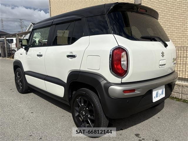 Suzuki X BEE 2021-02 1386967-4