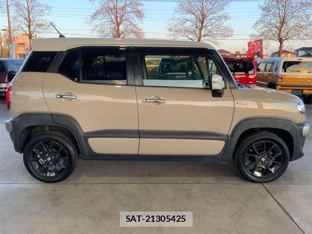 Suzuki X BEE 2018-11 1628489-6