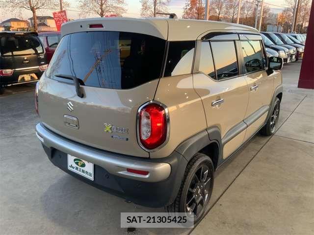 Suzuki X BEE 2018-11 1628489-7