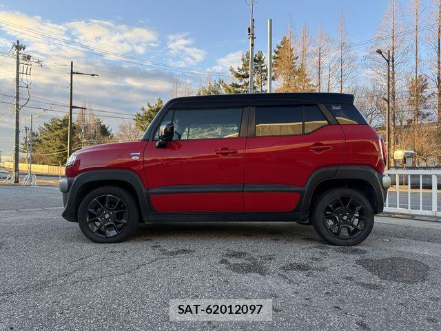 Suzuki X BEE 2019-05 2967592-3