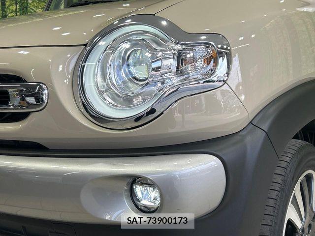 Suzuki X BEE 2022-09 3835200-12