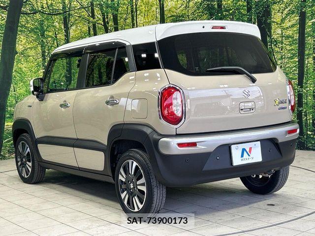 Suzuki X BEE 2022-09 3835200-16