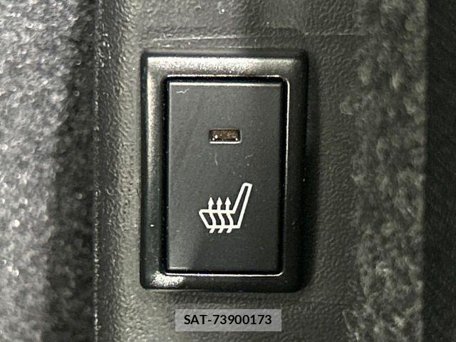Suzuki X BEE 2022-09 3835200-6