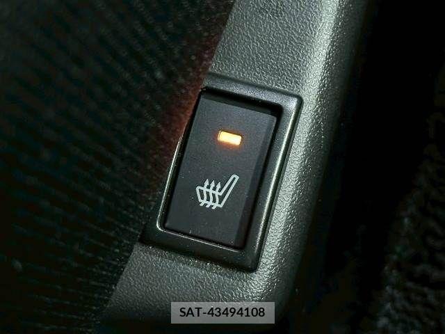 Suzuki X BEE 2018-04 4141332-4