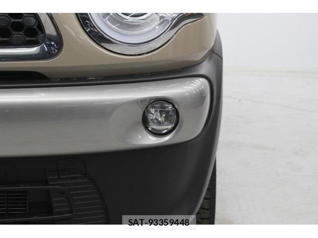 Suzuki X BEE 2018-02 4605054-15