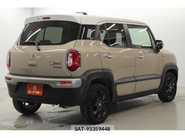 Suzuki X BEE 2018-02 4605054-4