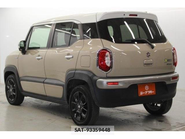 Suzuki X BEE 2018-02 4605054-6