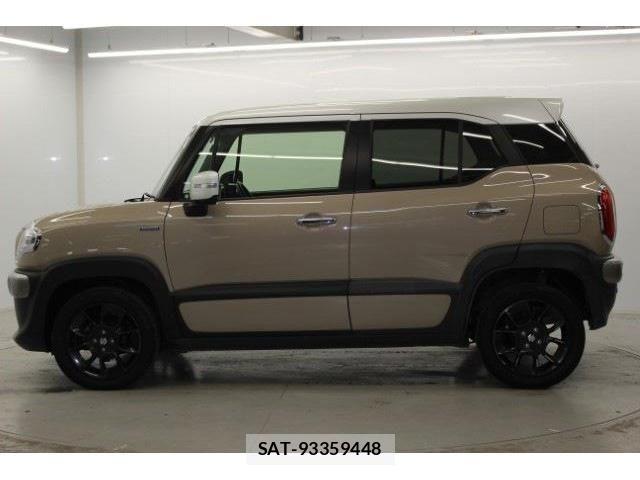 Suzuki X BEE 2018-02 4605054-7