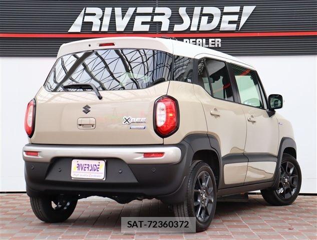 Suzuki X BEE 2022-06 4996063-2