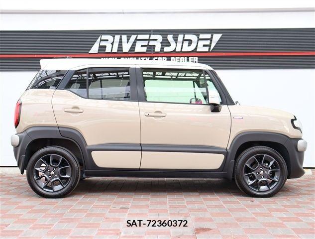 Suzuki X BEE 2022-06 4996063-4