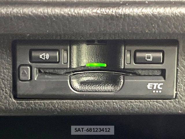 Suzuki X BEE 2020-02 5883405-5