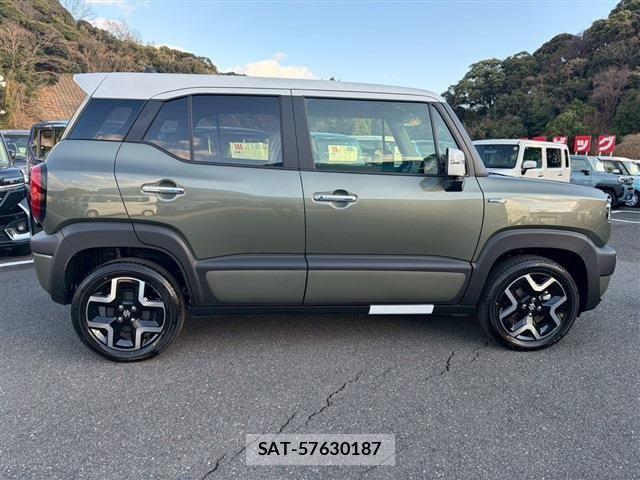 Suzuki X BEE 2025-12 5883383-11