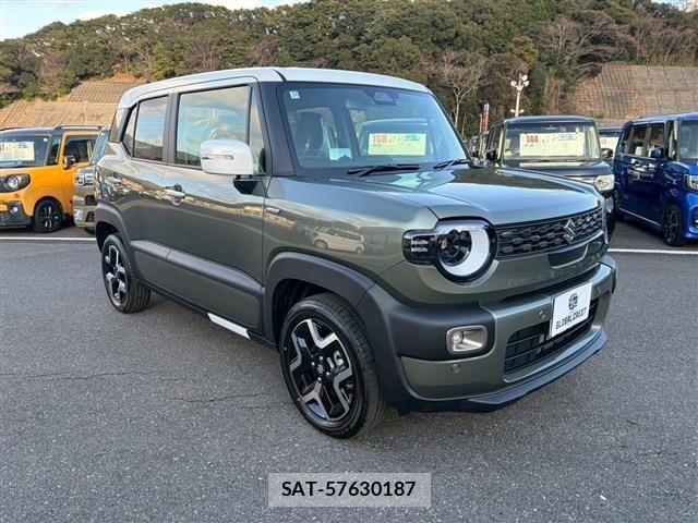 Suzuki X BEE 2025-12 5883383-4
