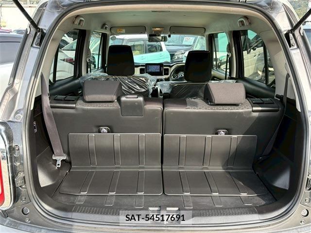 Suzuki X BEE 2019-01 5883419-5