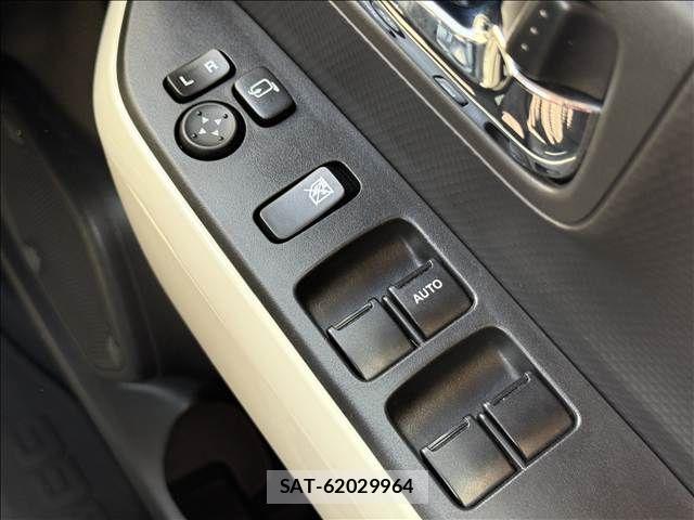 Suzuki X BEE 2023-10 5883408-28