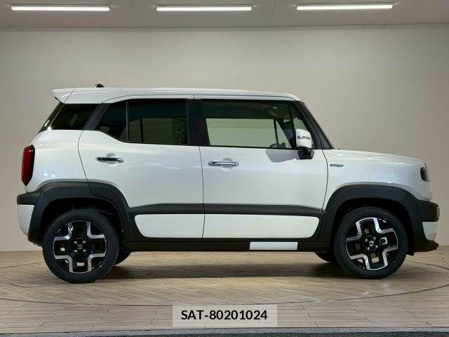 Suzuki X BEE 2026-01 6023680-16