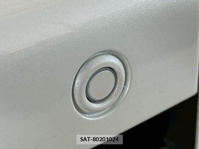 Suzuki X BEE 2026-01 6023680-8