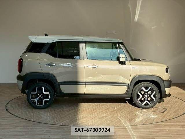 Suzuki X BEE 2026-01 6023678-16