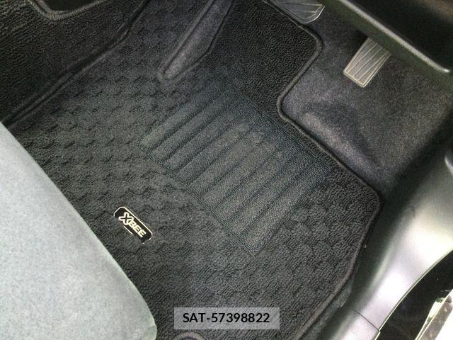 Suzuki X BEE 2021-06 6307373-14