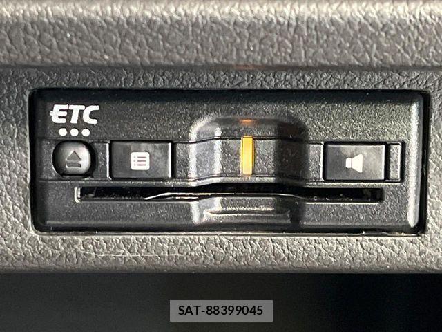 Suzuki X BEE 2022-11 6547531-5