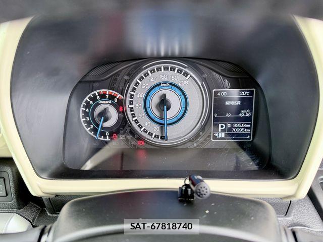 Suzuki X BEE 2020-04 6674240-19