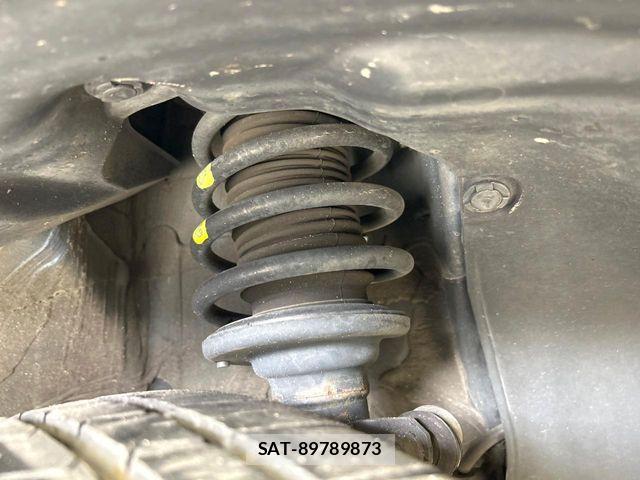Suzuki X BEE 2019-05 6753994-19