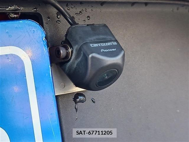 Suzuki X BEE 2019-05 6818135-9