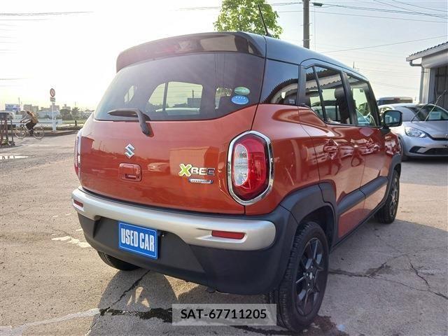 Suzuki X BEE 2019-05 6818135-10