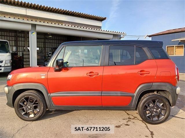 Suzuki X BEE 2019-05 6818135-12
