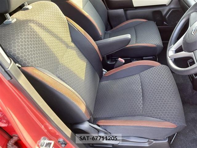 Suzuki X BEE 2019-05 6818135-13