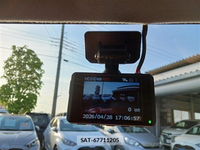 Suzuki X BEE 2019-05 6818135-3