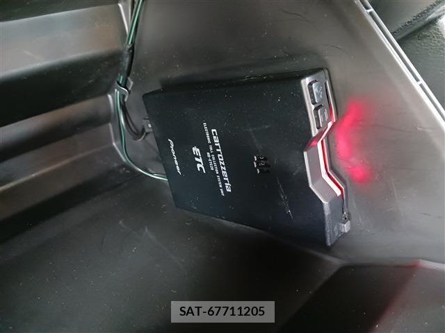 Suzuki X BEE 2019-05 6818135-7